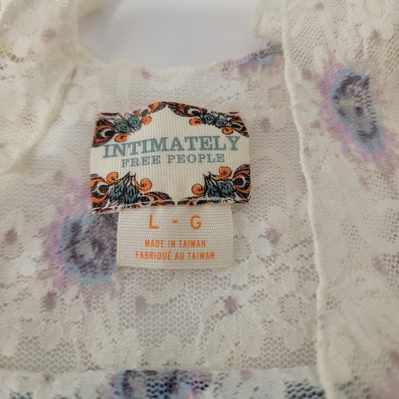 Intimately Free People Lace Slip Dress Size Large White/Cream Lilac - Picture 6 of 7